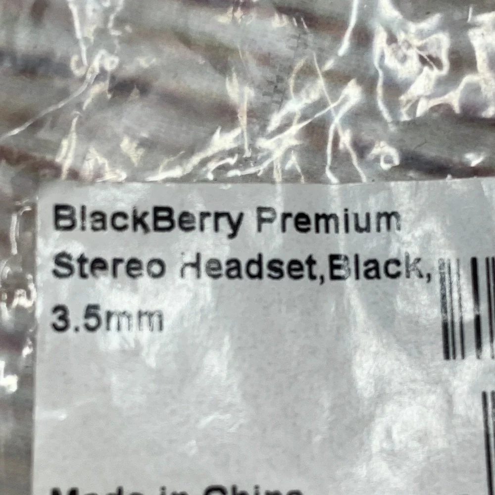 BlackBerry‎ Premium Stereo Headset Black 3.5mm HDW-15766-005 Wired Earbuds